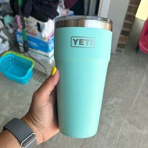 YETI | Rambler 26 oz Stackable Tumbler Cup Aqua Turquoise Insulated